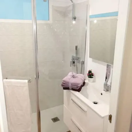 Spacious In Palmas 80 M² With Air Conditioning Lägenhet