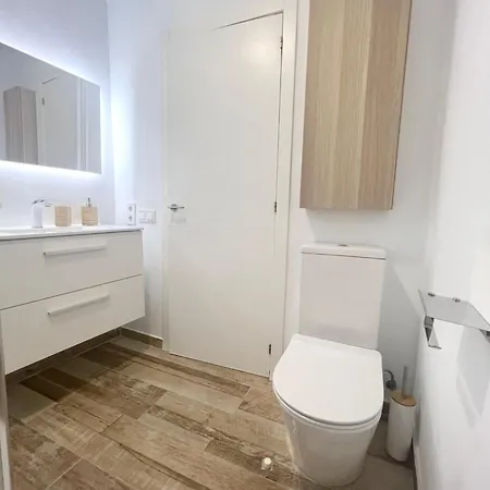 Spacious In Palmas 80 M² With Air Conditioning * Las Palmas de Gran Canaria